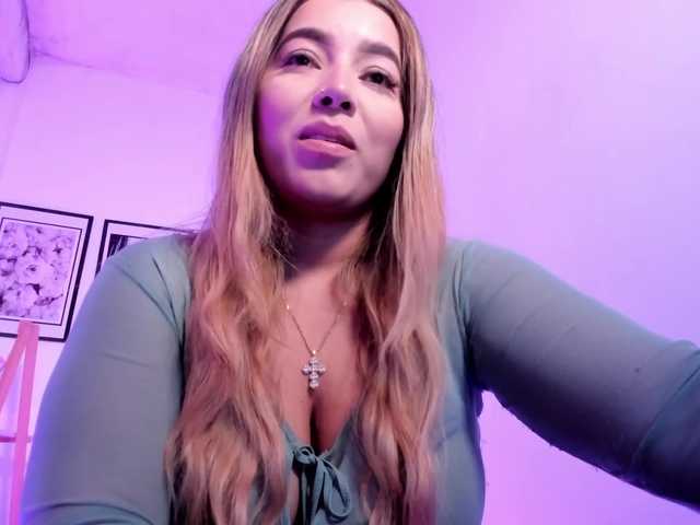 sofihill's BongaCams show and profile