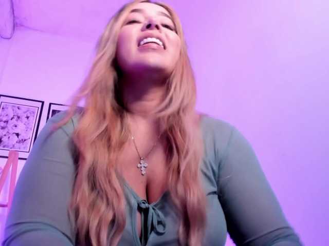 sofihill's BongaCams show and profile