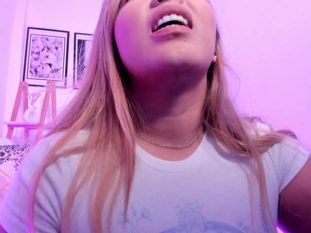 sofihill's BongaCams show and profile