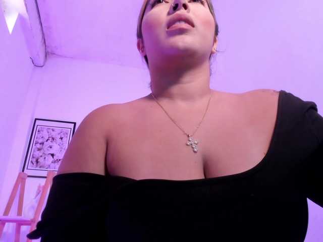 sofihill's BongaCams show and profile