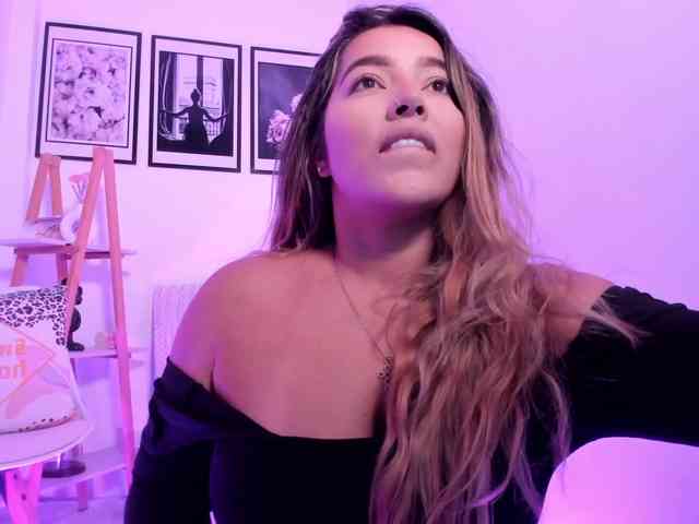sofihill Live Webcam on BongaCams