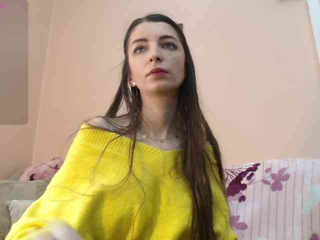 ella-myst webcam