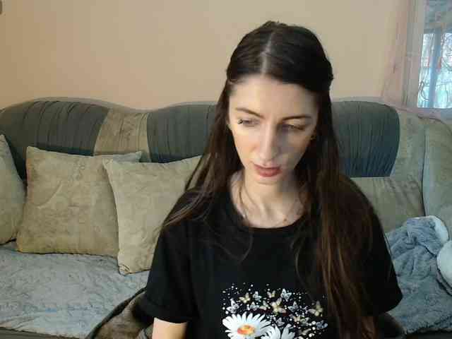 ella-myst webcam
