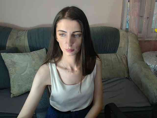 ella-myst webcam