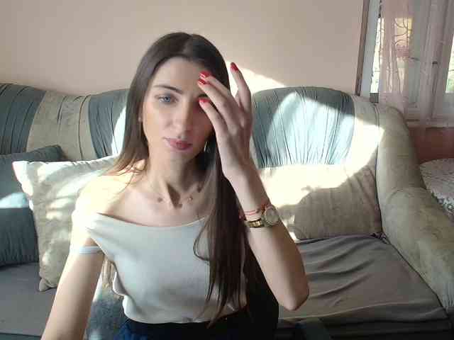 ella-myst webcam