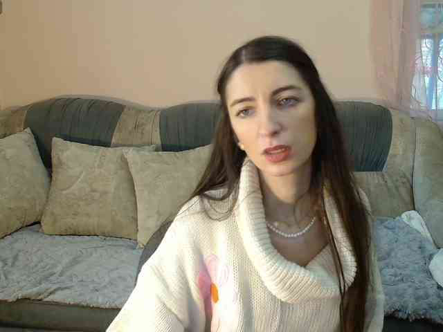 ella-myst webcam