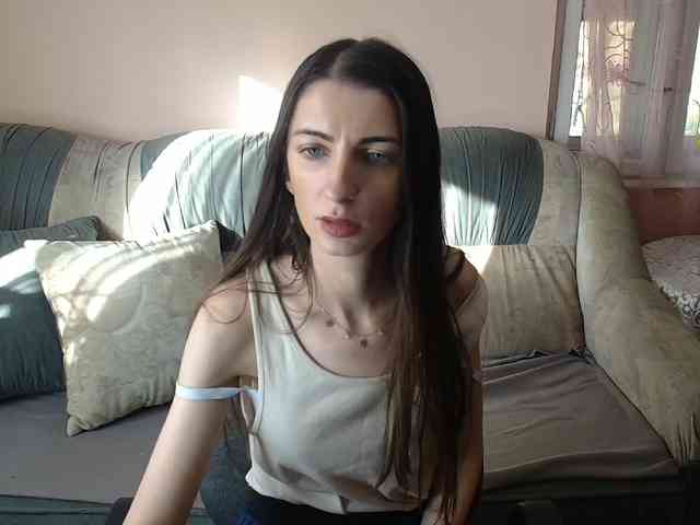 ella-myst webcam