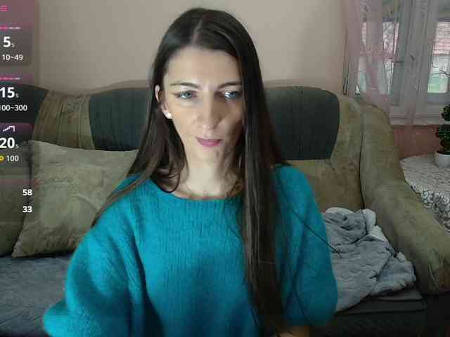 ella-myst webcam