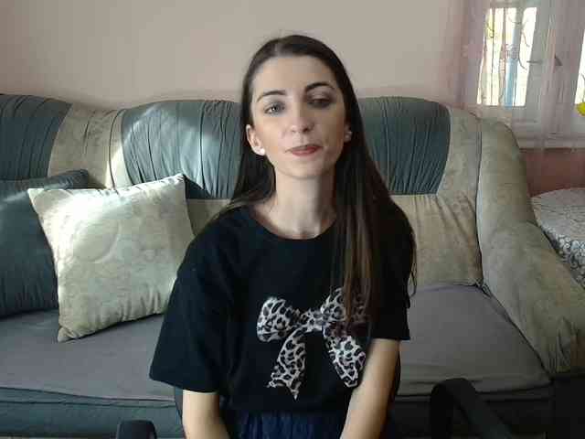 ella-myst webcam