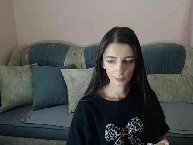 ella-myst webcam
