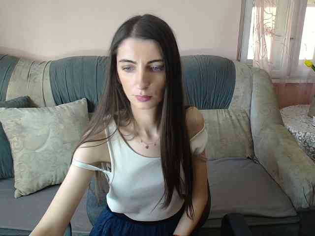 ella-myst webcam