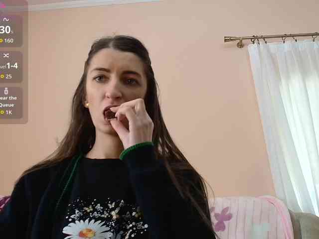 ella-myst webcam