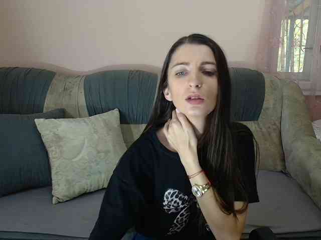 ella-myst webcam