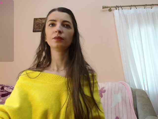 ella-myst webcam
