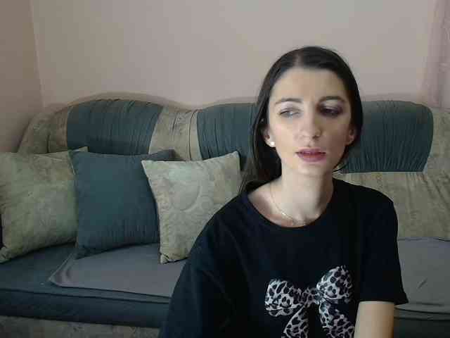 ella-myst webcam
