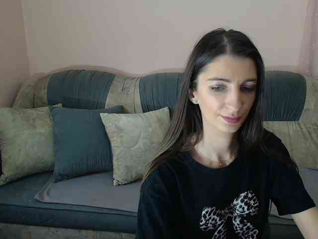 ella-myst webcam