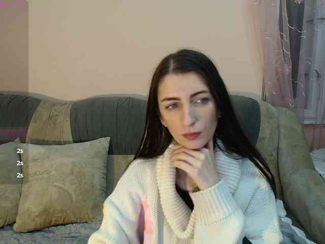 ella-myst webcam