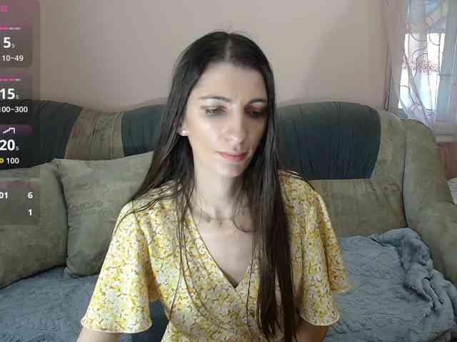 ella-myst webcam