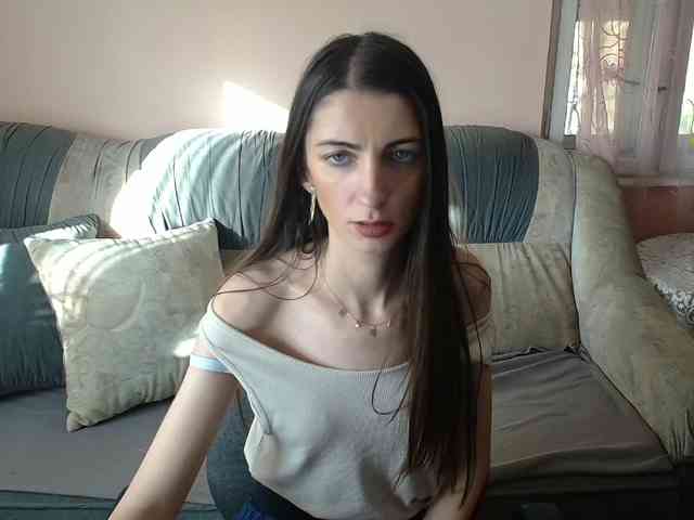 ella-myst webcam