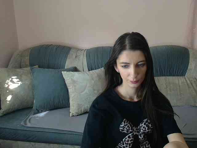 ella-myst webcam