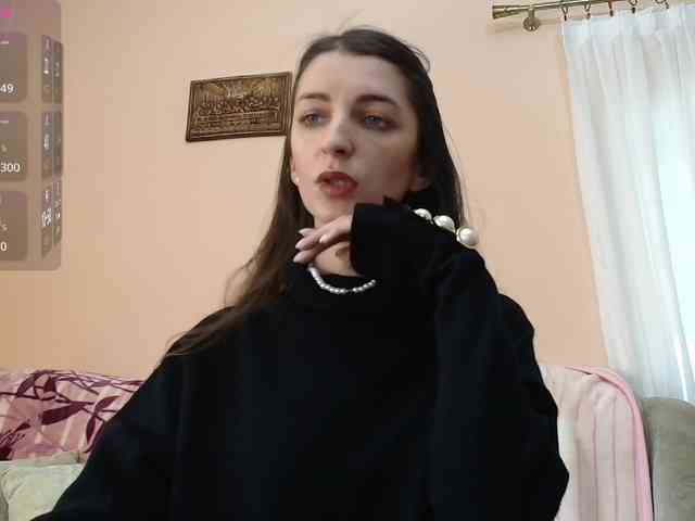 ella-myst webcam