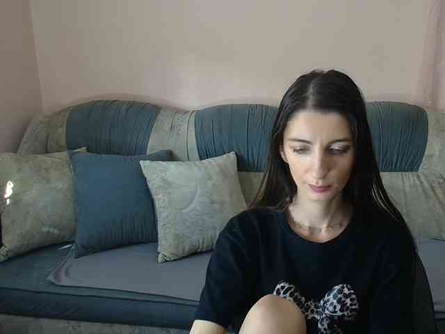 ella-myst webcam