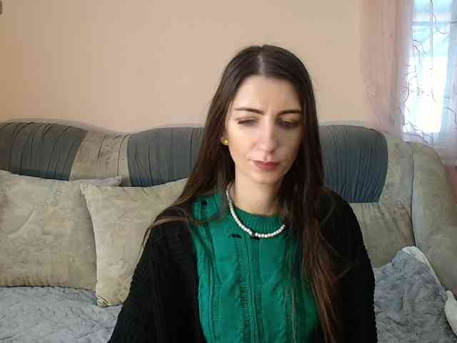 ella-myst webcam