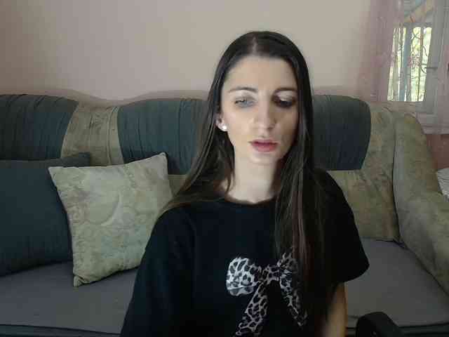 ella-myst webcam