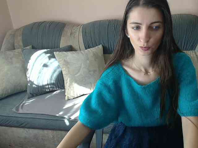 ella-myst webcam