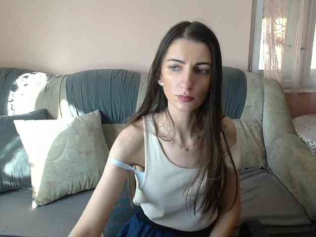 ella-myst webcam
