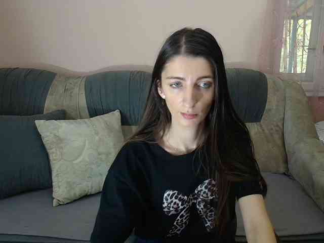 ella-myst webcam