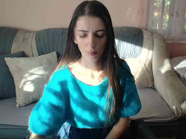 ella-myst webcam