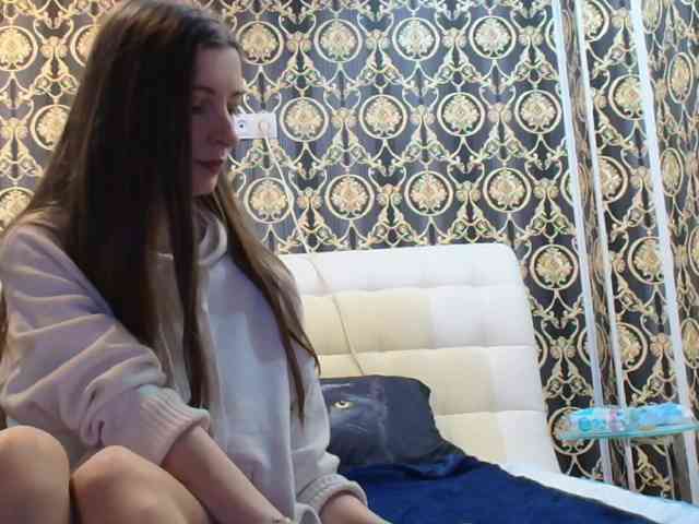 ella-myst webcam