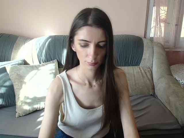 ella-myst webcam