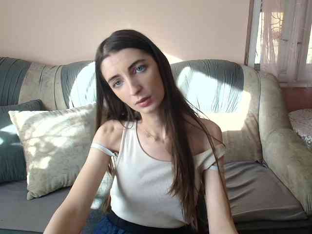 ella-myst webcam