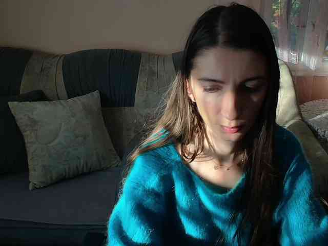 ella-myst webcam