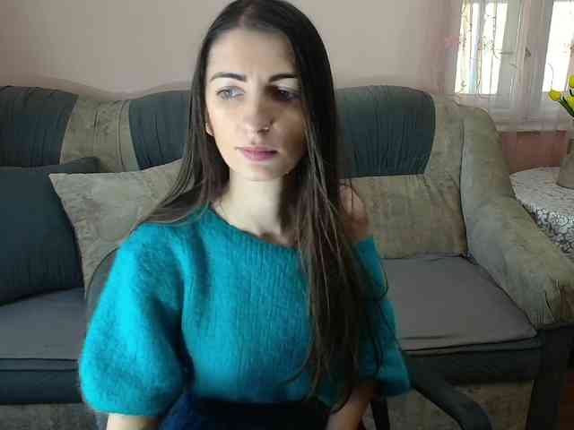 ella-myst webcam