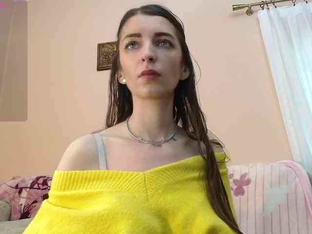 ella-myst webcam