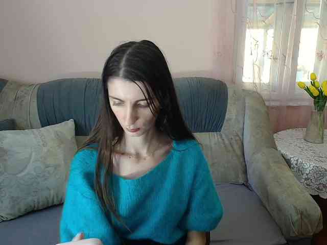ella-myst webcam