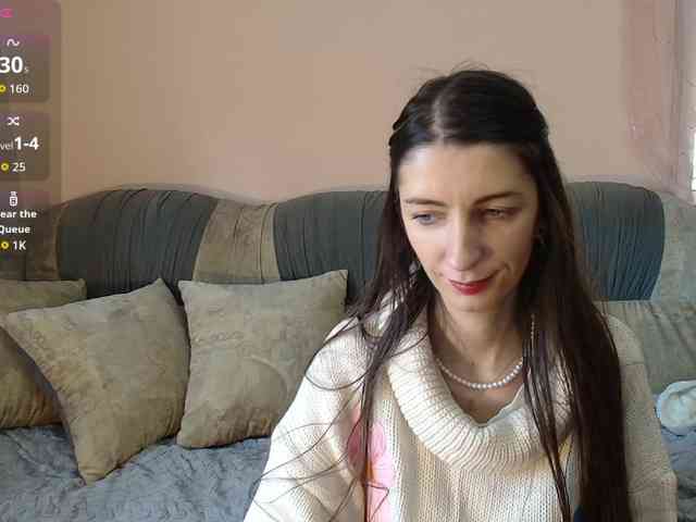 ella-myst webcam