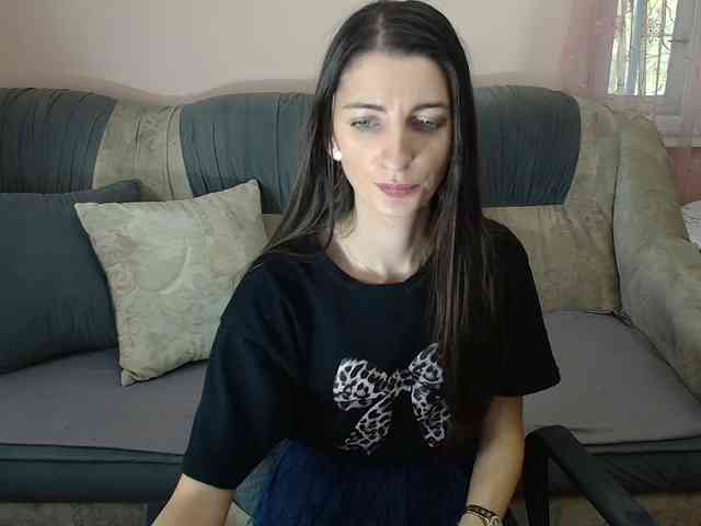 ella-myst webcam