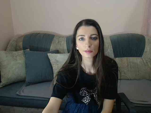 ella-myst webcam