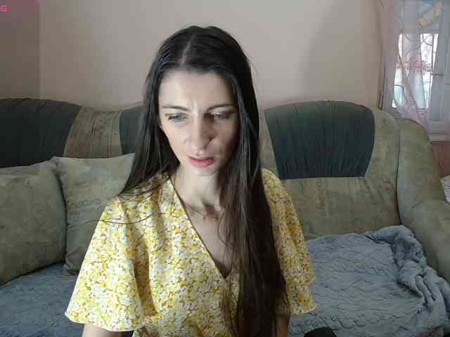 ella-myst webcam