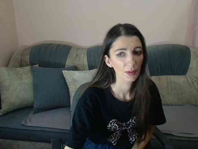 ella-myst webcam