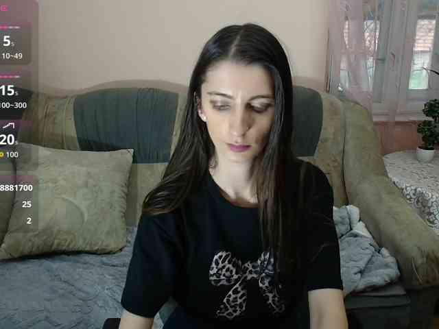 ella-myst webcam
