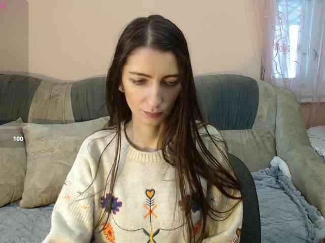 ella-myst webcam