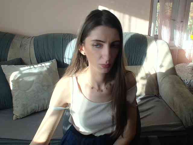 ella-myst webcam
