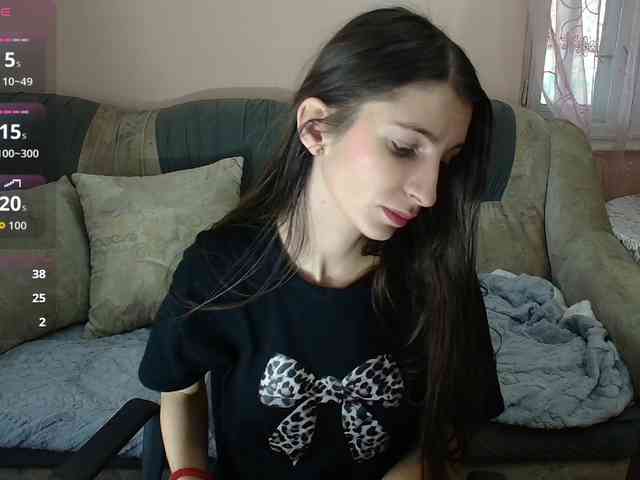 ella-myst webcam