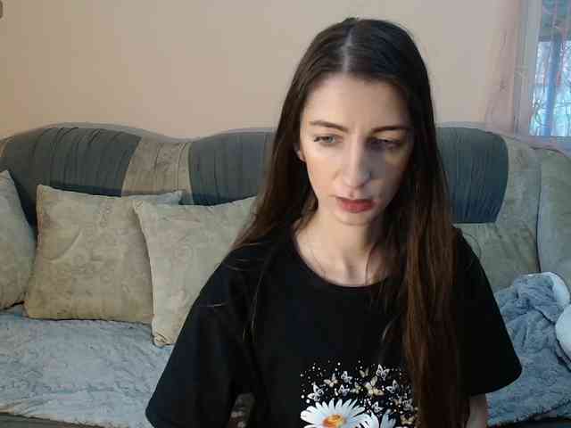 ella-myst webcam