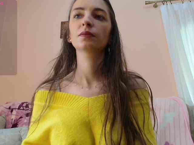 ella-myst webcam